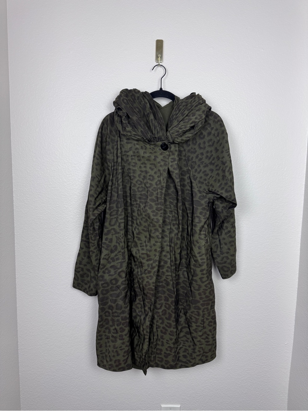 Mycra Pac Now Raincoat 6/8 M Leopard Print Pleated Accordian Hood Olive Green